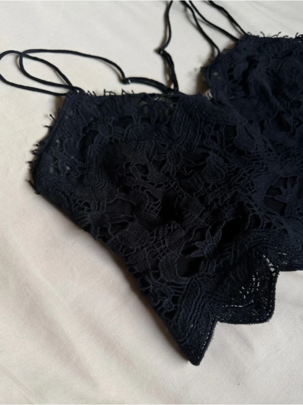 Free People FP One‎ Black Lace Bralette Cami Scalloped Hem M